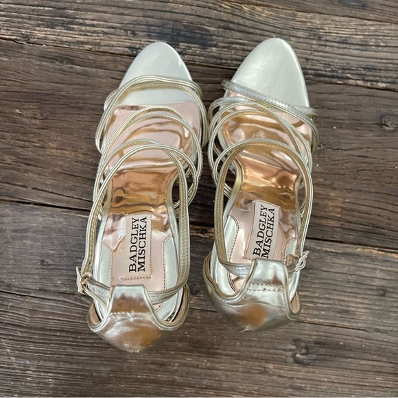 BADGLEY MISCHKA Women's Formal Gold Metallic Strappy High Heels Size 7.5M - Picture 10 of 10